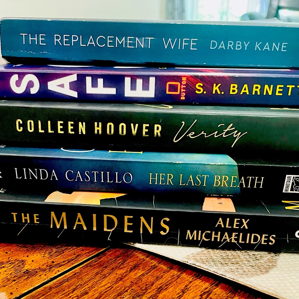 Bundle of 5 great summer fiction reads.